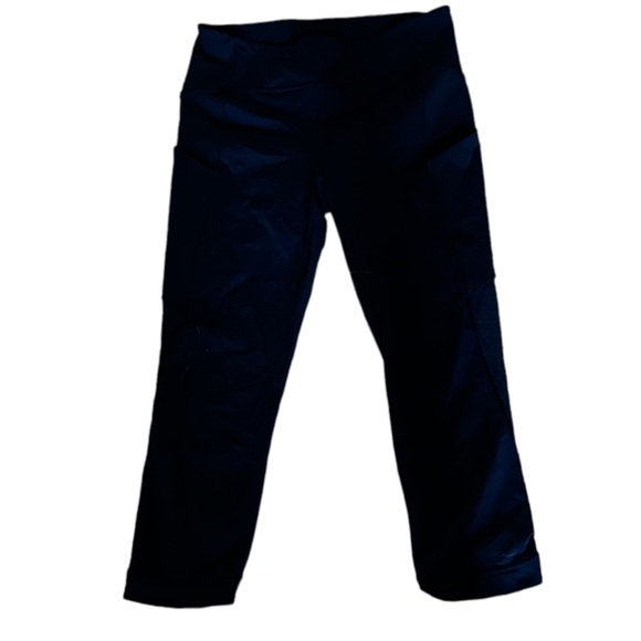 Lululemon leggings w/ side pocket - Picture 2 of 3